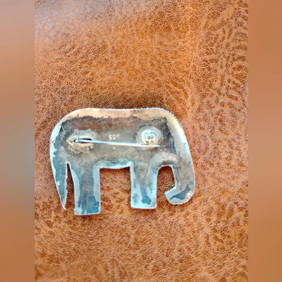 NAPIER Silver 925 Elephant Pin Brooch - Picture 2 of 8
